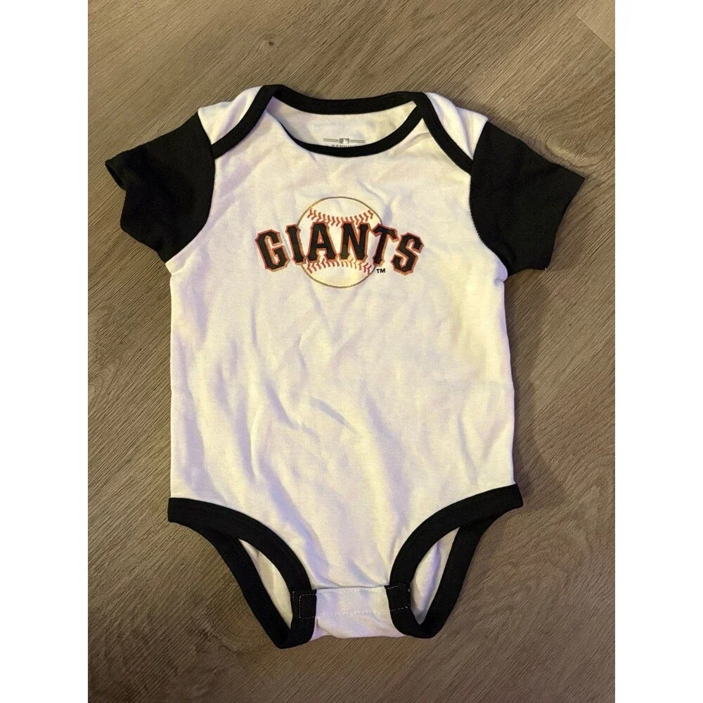 NWOT‎ Baby unisex boy or Girl Giants baseball onesie 3/6 months